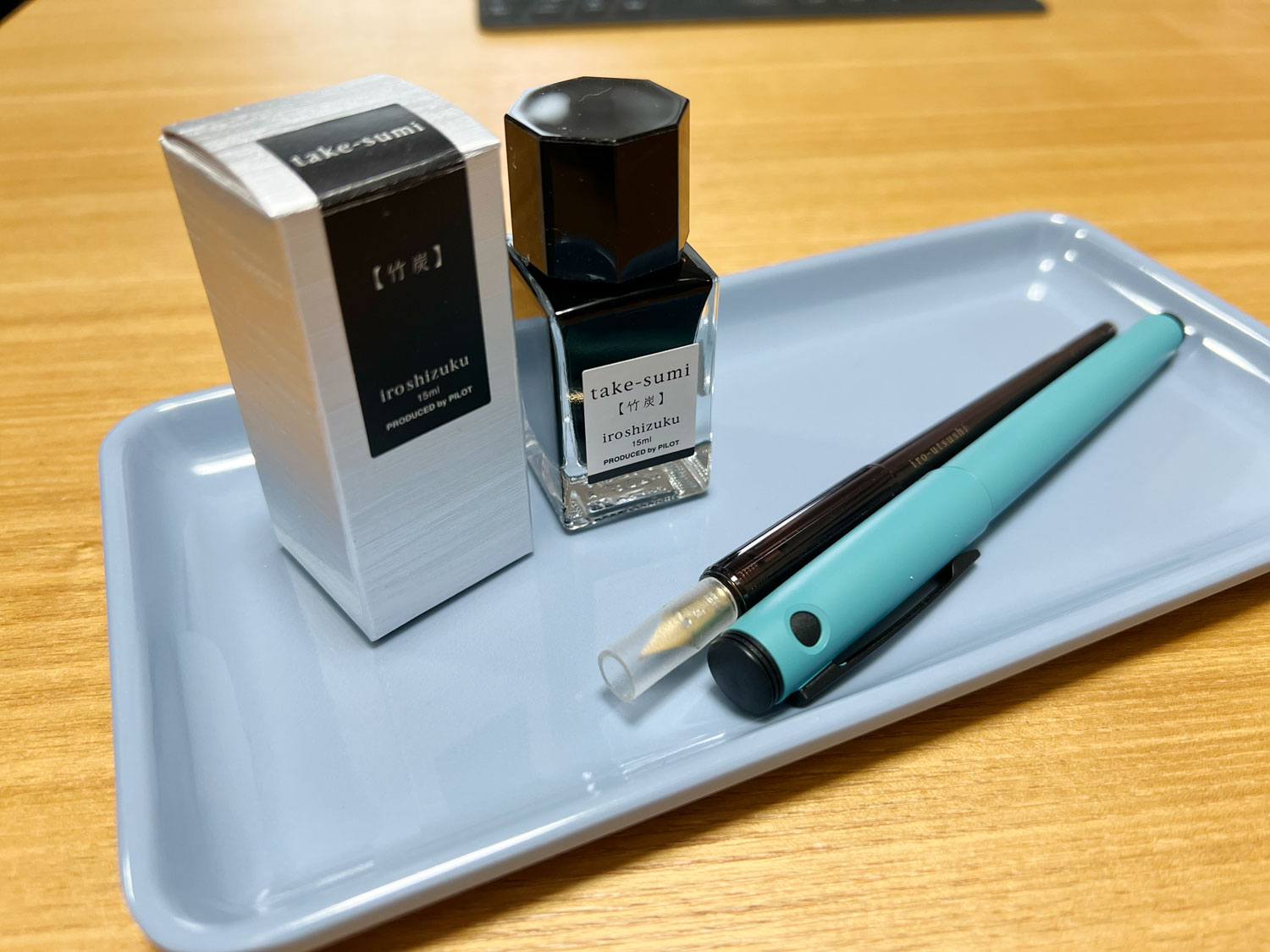 PILOT ライティブとつけペン いろうつし、色彩雫 竹炭